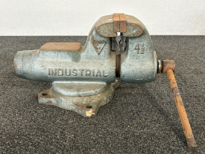 Industrial 4 1/2" Vice