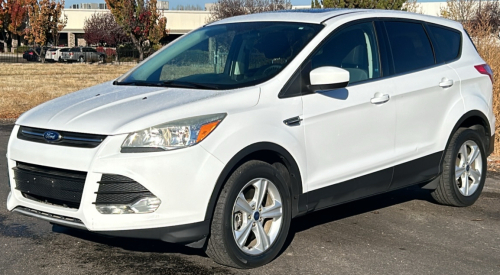 2015 FORD ESCAPE - 4X4!