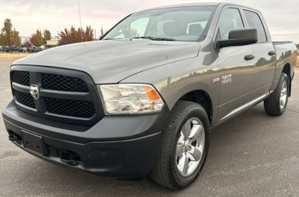 2013 RAM 1500 - 4X4!