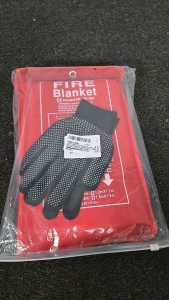 (1) Emergency Fire Blanket with Gloves