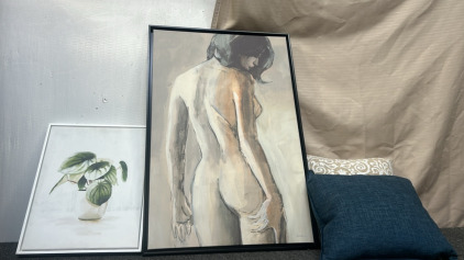 Wall Hangings & Decorative Pillows