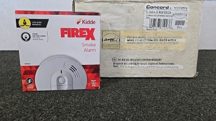 (1) Concord Light Fixture (1) Kidde Firex Smoke Alarm