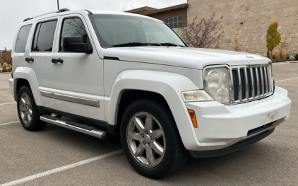 2012 JEEP LIBERTY - TINTED WINDOWS!