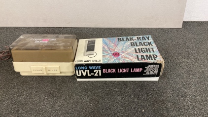 Vintage Black Light Lamp & La Sonic Plus Jewelry Cleaner
