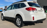 2013 SUBARU OUTBACK - AWD - 7