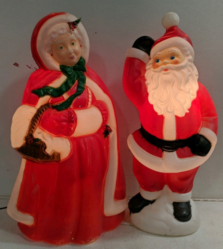 (1) Illuminated Santa & Mrs. Claus Blow Mold Set w/ Original 40" Ho-Ho Dancing Santa Box