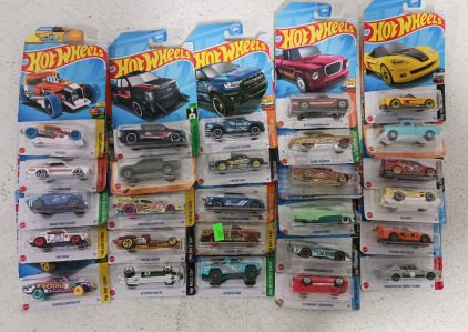 (27) Collectable Hot Wheels Cars