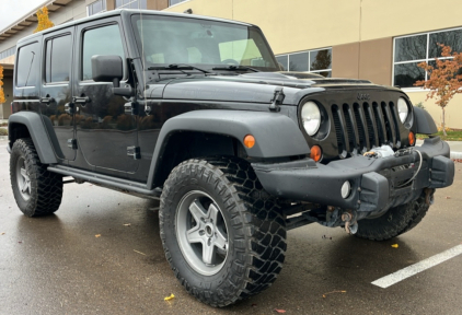 2013 JEEP WRANGLER UNLIMTED - 4X4 - REMOVABLE HARD TOP!