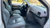 2005 CHRYSLER TOWN AND COUNTRY - HEATED SEATS! - 22