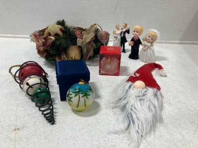 Christmas Decor, Ornaments, Wreaths, Vintage Platters and more