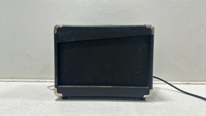 Esteban G-10 Guitar Amplifier