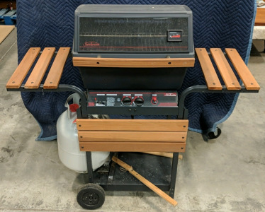 (1) Sunbeam Gas Grill w/ Wooden Shelves, Propane Tank & BBQ Accessories