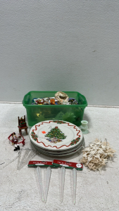 (4) Christmas Themed Dinner Plates, Box of Various Christmas Tree Ornaments