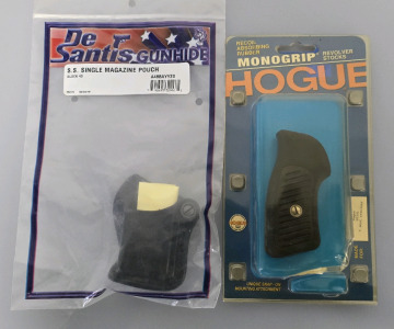 Monograph Hogue Revolver Grip, Single Magazine Pouch