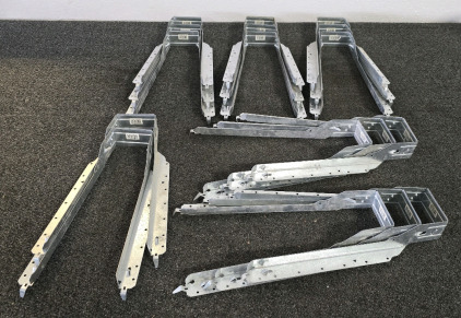 (17) Simpson Strong-Tie 3.56/16 Face-Mount Hangers