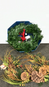 Christmas Tree & Wreaths