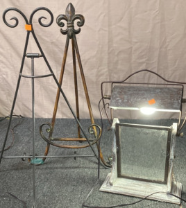 VINTAGE FRAME WITH LIGHT (TESTED DOES WORK). PAIRE OF METAL TRIPOD STANDS.