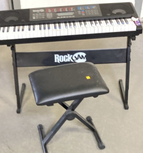 ROCK JAM KEY BOARD WITH STAND AND SEAT (UNTESTED NEEDS POWER CORD).