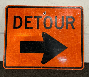 Large Traffic “Detour” Sign