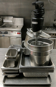 (1) Commercial Kitchenware Mega Lot – Immersion Blender, Stainless Pans & More!