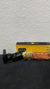 (1) Buck Knife (1) MCGRGD Red Dot Sight