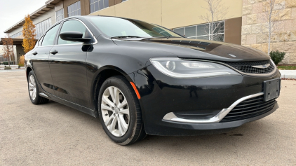 2016 CHRYSLER 200 - BACKUP CAMERA!