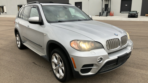 2011 BMW X5 - AWD !