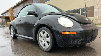 2007 VOLKSWAGEN NEW BEETLE - 103K MILES - MANUAL!