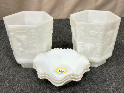 (5) Vintage Milk Glass Dishes