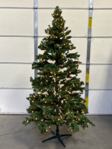 7.5' Tall Light Up Christmas Tree