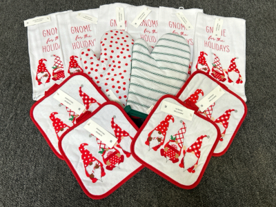 Holiday Kitchen Towels And Pot Holders