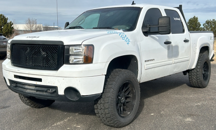 BANK REPO - 2010 GMC SIERRA 1500 - 4X4!