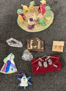 VARIETY OF NATIVITY SCENE DECOR.