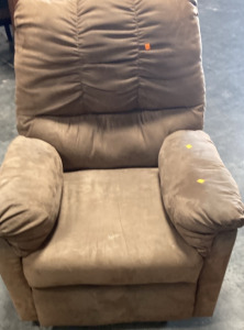 NICE BROWN RECLINER.