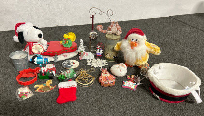 Assorted Christmas Decor