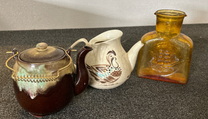 (2) Tea Pots & Glass Jar