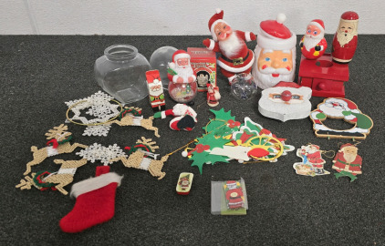 Santa Decor, Figures Niknacks