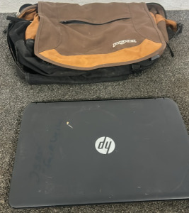 HP LAPTOP Windows 8 Model 15-g019wm, & Laptop Bag