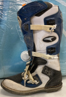 AXO Boots, Bike Fender, Foam Mat & Scott Goves - 3