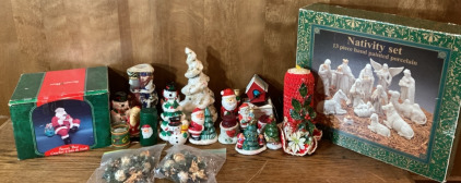 Vintage Christmas Decor & 13pc Nativity set