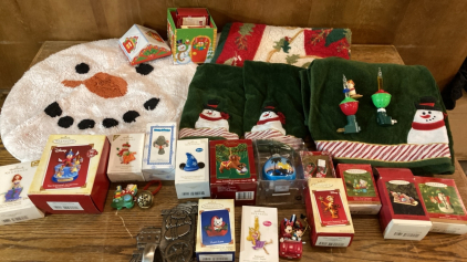 Christmas Rugs, Ornaments & Towels