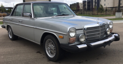 1976 MERCEDES 300D - 85K MILES - SUNROOF!