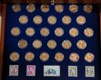 (1) 100 Years of Lincoln Coins Display Set w/ Stamps and Description Cards in Wooden Case - 4