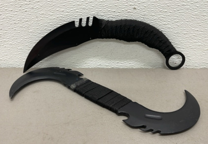 (2) Karambit Military Knives