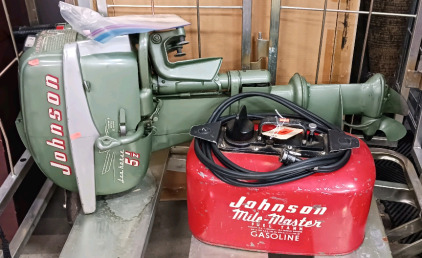 Johnson Sea Horse 5 1/2 Outboard Motor, Johnson Mile-Master Fuel Tank