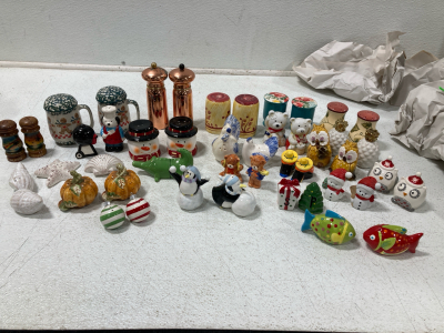 Box of Collectibles Salt and Pepper Shakers