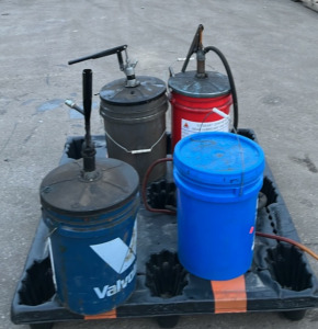 (2) Grease 5 Gallon Buckets with Pumps (1) Oil 5 Gallon Bucket With Oil Pump (1) Delo Grease EP 2 5 Gallon Bucket