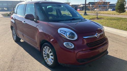 2014 FIAT 500L - CLEAN!