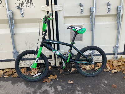 18” Surge Race Team Green and Black Bike