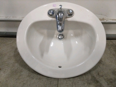 Gerber Oval Porcelain Sink White 21x18, Moen Faucet Chrome (r7)